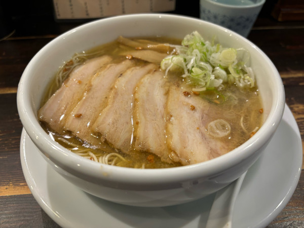 「香そば塩大盛り1180円」@徳川町 如水 本店の写真