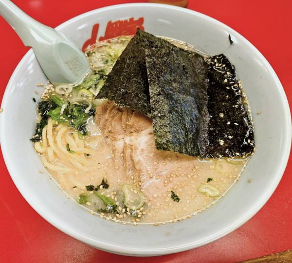 「塩チャーシューメン」@ラーメン山岡家 松戸北小金店の写真