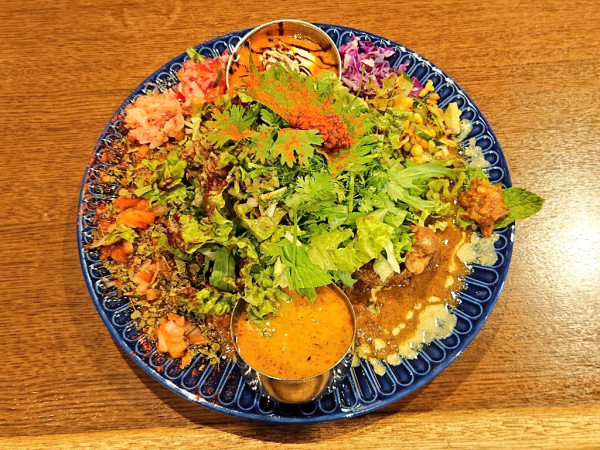 「3種フォレスト盛りカレー」@東京間借りカレー シモカワスパイス 新宿店の写真