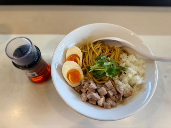 「鶏油そば 800円」@中華そば専門店 一六食堂の写真