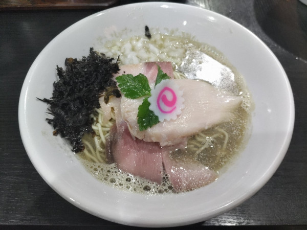 「煮干しそば」@中華そば いづるの写真