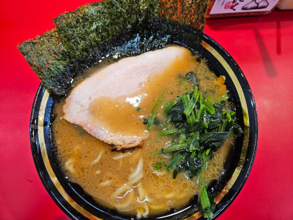 「ラーメン並盛」@家系ラーメン 近江道家の写真