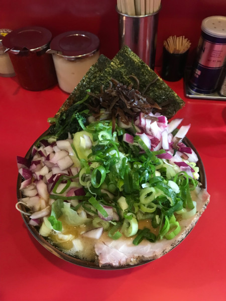 「久々の🍜 1,100円＋感謝のきくらげ」@どんとこい家の写真