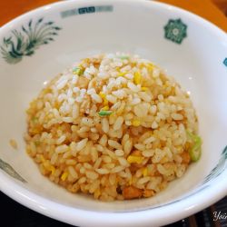 半チャーハン（300円）
