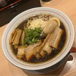 特製スペシャルブラック中華そば