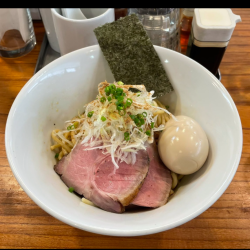 麻辣まぜそば【限定メニュー】〔味玉トッピング〕