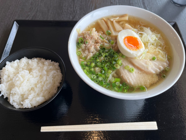 「浜鷄ラーメン（麺大盛）」@浜鶏 いわき・ら・ら・ミュウ店の写真