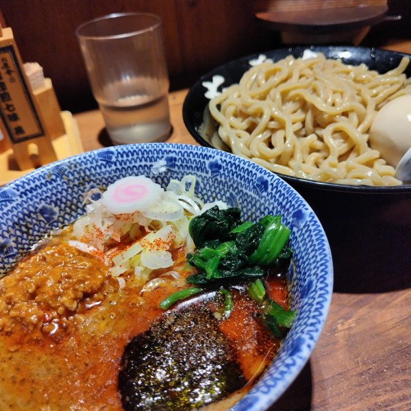 「坦々つけ麺1050円、味玉100円」@六厘舎 大崎店の写真