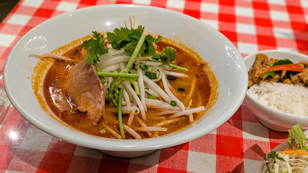 「トムヤムヌードルセット（1,180円）」@Thai food ティーヌン 横浜ランドマークプラザ店の写真