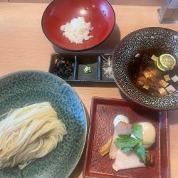 限定　酢橘と鰹の冷やし醤油　昆布水つけ麺