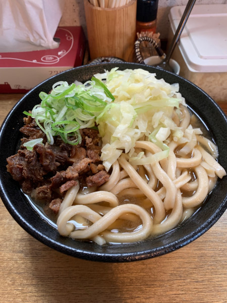 「馬肉かけうどん 大盛り 850円」@吉田のうどん いこいの写真