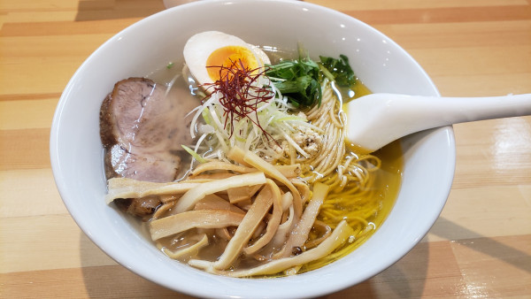 「味玉塩らぁ麺」@らぁ麺 いがっぺの写真