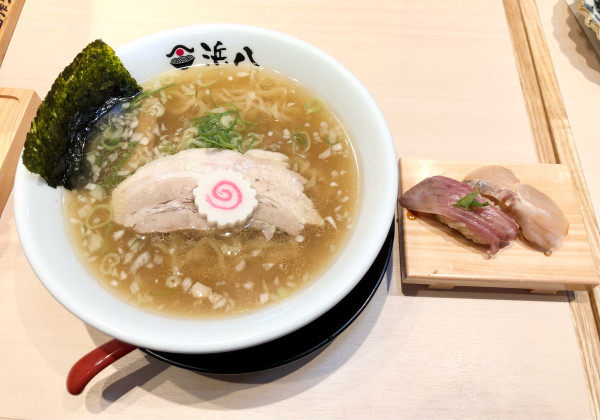 「ランチ限定(にぎり2貫か手巻き1ヶ付き) 1000円」@巻き鮨 中華そば 浜八 横浜ランドマークタワー店の写真