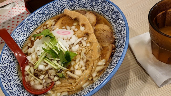 「煮干しラーメン 玉ネギ」@麺場 風天の写真