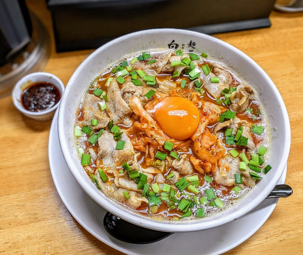 「スタミナ辛肉ラーメン【限定】」@麺屋 白神の写真