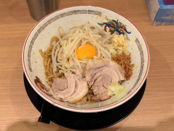 「ミニ汁なし(麺125g)ニンニク少し.野菜少なめ1000円」@豚山 高田馬場店の写真