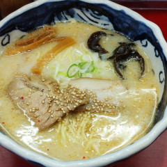 麺と小皿 精華の画像