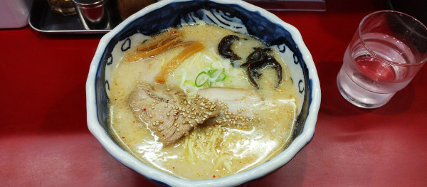 「塩らーめん 大盛り ¥1050」@麺と小皿 精華の写真