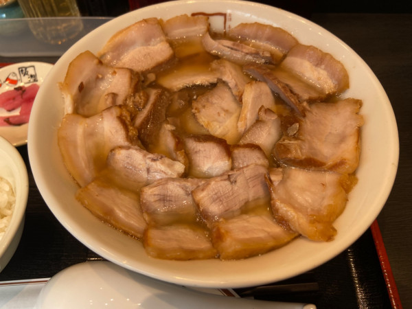 「MEGA焼豚ラーメン＋半ライス」@喜多方ラーメン 坂内 武蔵小山店の写真