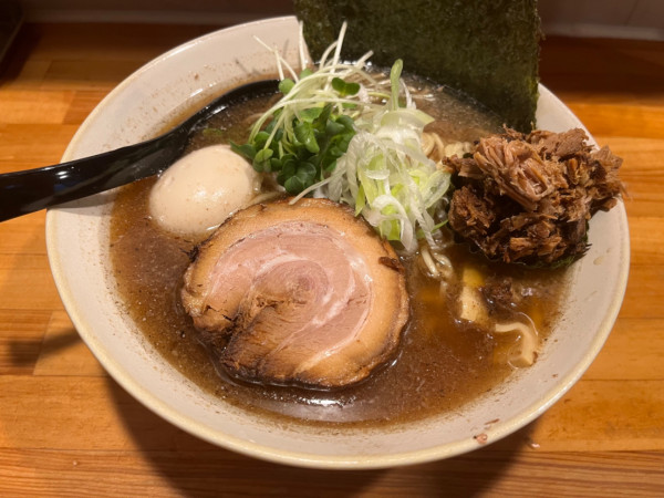 「正油あらびき全部のせ」@ボニート・ボニートの写真