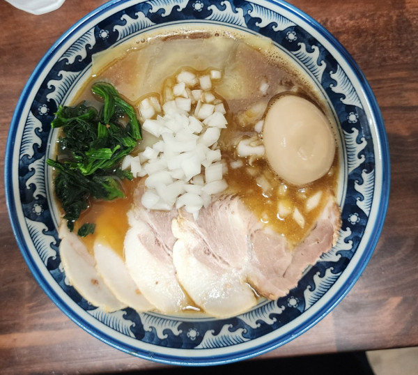 「濃厚煮干しらーめん　チャーシュー」@麺工房 しゅはり屋の写真