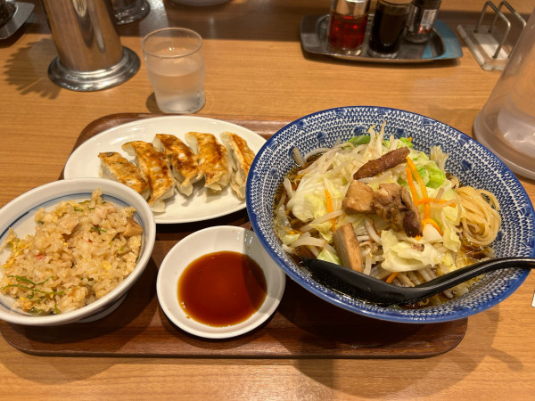 「とんさいラーメン950円、Aセット500円」@麺処直久 新橋店の写真