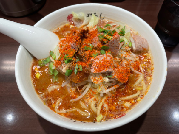 「濃厚辛麺」@豚骨醤油らーめん まぼろしの写真