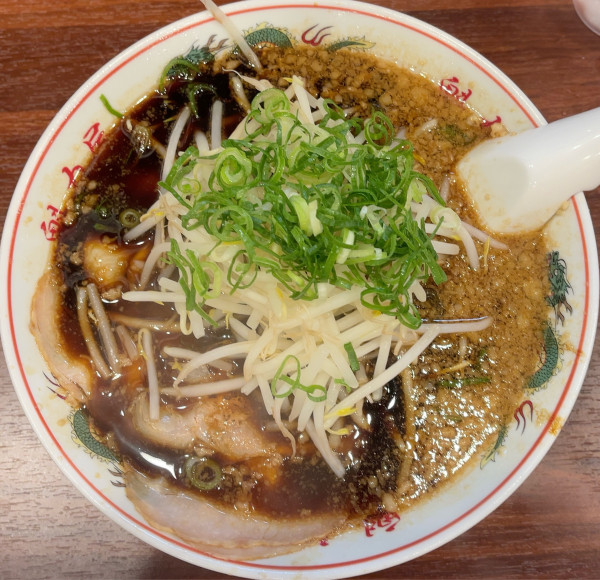 「京都漆黒醤油ラーメン 大」@ラーメン魁力屋 幕張インター店の写真