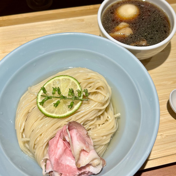 「地鶏の昆布水つけ麺＋中ビン」@麺庵いぶしの写真