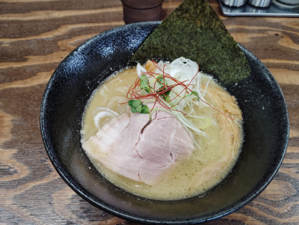 「濃厚牡蠣そば　　　　950円」@貝だしラーメン 貝ガラ屋 町田の写真
