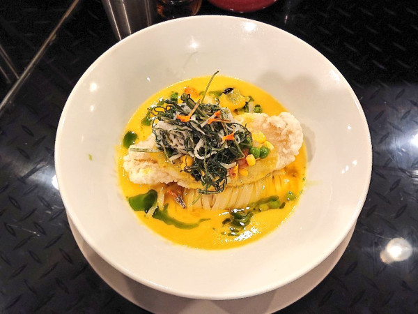 「【限定】舌平目とトウモロコシ 絶対的自信作、など」@トーキョーニューミクスチャーヌードル 八咫烏 CHIKARABOの写真