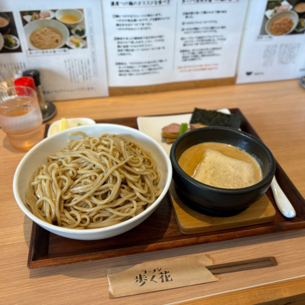 「豆乳つけ麺+300g」@ラーメン 歩く花の写真