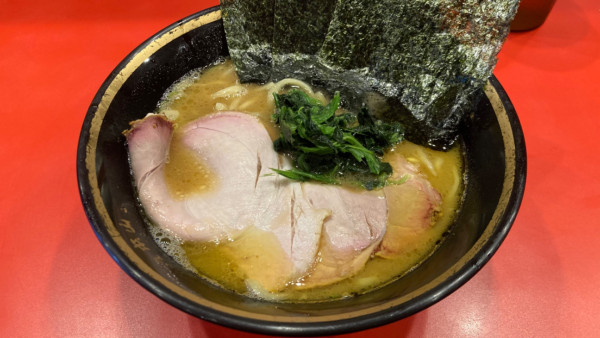 「ラーメン」@横浜家系総本山 吉村家直系店 ラーメン内田家の写真
