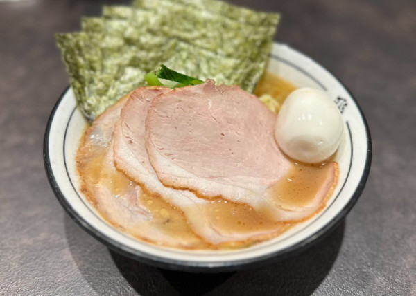 「特製らーめん大盛り」@らーめん飛粋 武蔵新田店の写真