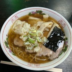 ワンタン麺