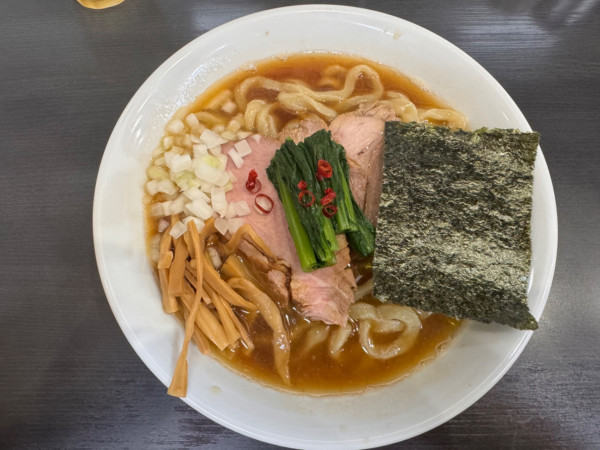 「禿醤油（大盛）」@自家製手打ち麺 禿の写真