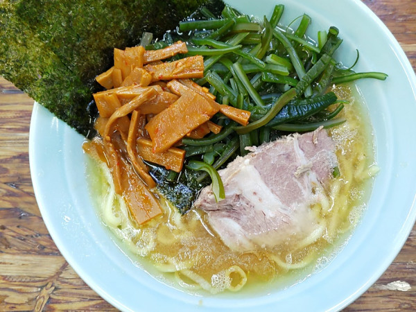 「ラーメン＋くきわかめ＋メンマ」@まこと家の写真