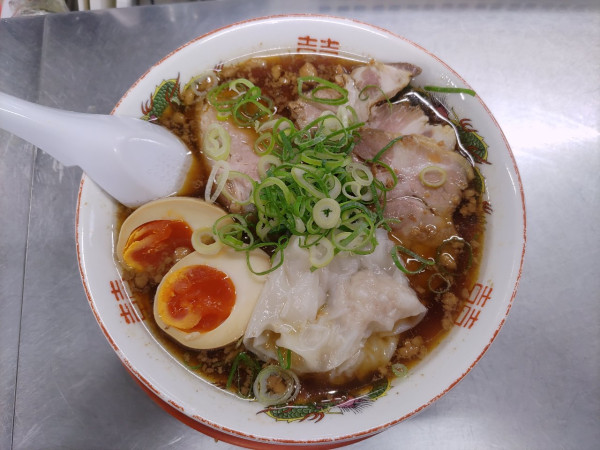 「特そば  ﾒﾝﾏ抜き」@中華そば そのだの写真