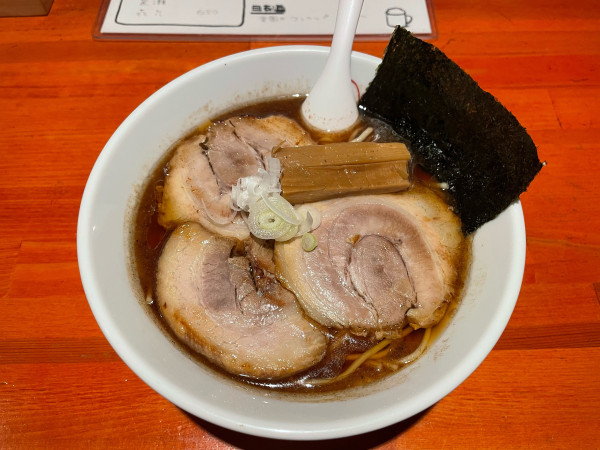 「煮干し中華」@麺酒場 まがり 八丁堀店の写真