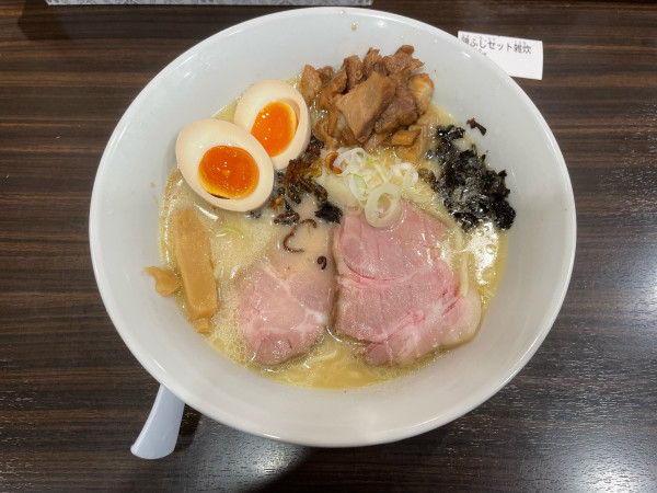 「鶏白湯ラーメン」@超濃厚鶏白湯ラーメン専門店 自家製麺 鶏ふじの写真