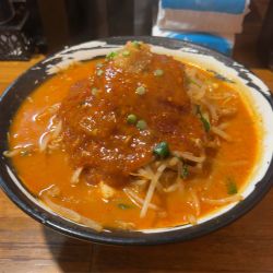 どて辛めん バラ肉 野菜増し