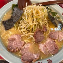 ネギ味噌ラーメン中盛バリカタ950円