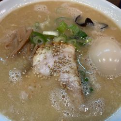 白絆＋味玉のせ：935円