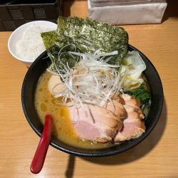 特製豚骨醤油+焼豚¥250