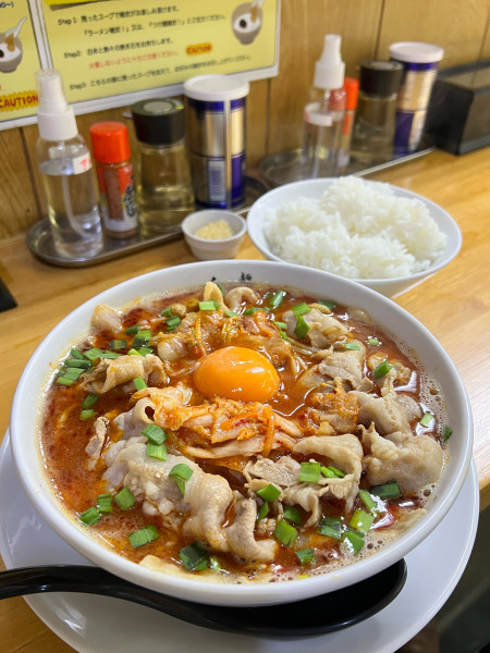 「スタミナ辛肉ラーメン」@麺屋 白神の写真