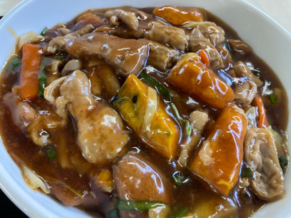 「スタミナ冷やし大盛りホルモンプラス」@スタミナラーメン 昭和軒 33通り店の写真