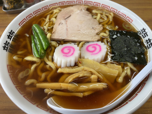 「大盛り中華そば800円」@みやご食堂の写真