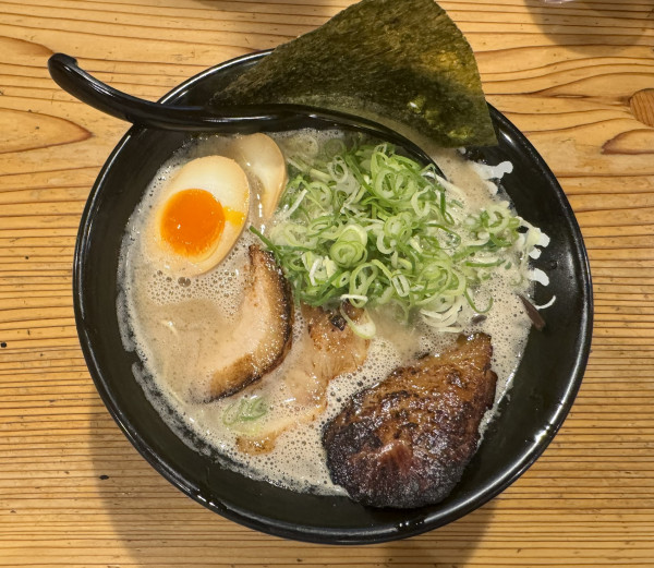 「特製濃厚豚骨」@麺屋 たいそんの写真