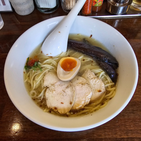 「【期間限定】鶏の冷た~い塩らはッ❗」@ラハメン ヤマンの写真