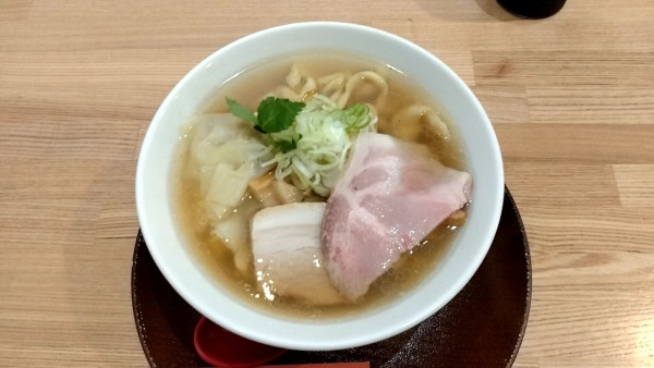 「しなそば_900円」@手打ち正麺 Hachimitsuの写真